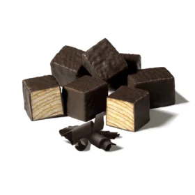 Sękacz Królewski – kostki w polewie 150 g bez opakowania – małe kawałki sękacza w polewie w kształcie kostek z widocznym przekrojem ciasta – prezentacja produktu