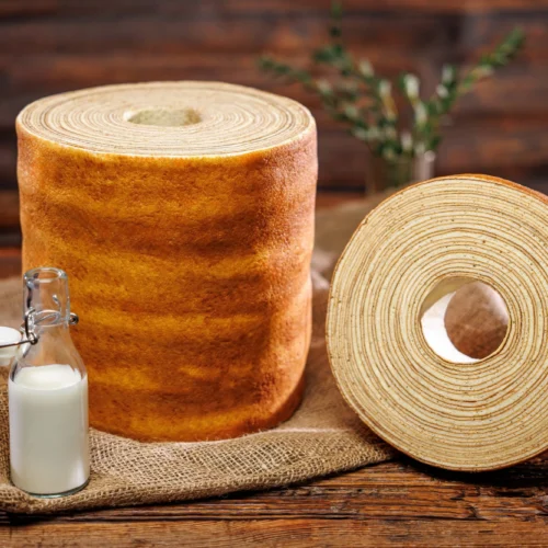 Königlicher Schichtkuchen (Baumkuchen) – Komposition für die Startseite 01